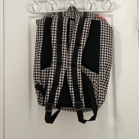 Herschel Backpack - Picture 3 of 3